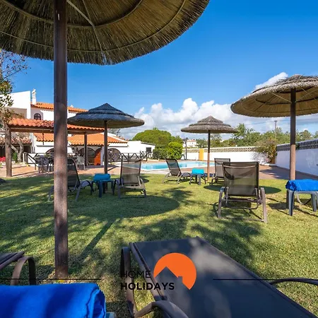 #213 Roja Pe By Holidays Villa *