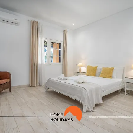 #213 Roja Pe By Holidays *