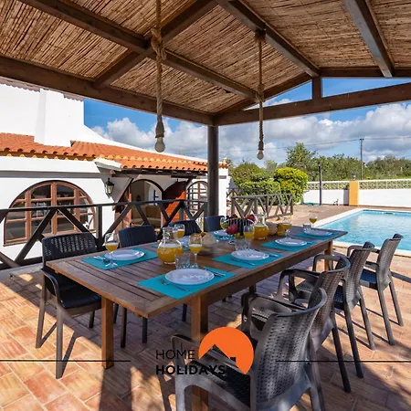 Villa #213 Roja Pe By Holidays